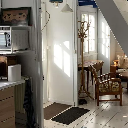 Holiday home Maison De Pecheur Calme A Avec Jardin Clos, Proches Commerces Et Plage, 3 Pers, 3 Etoiles - Fr-1-542-51